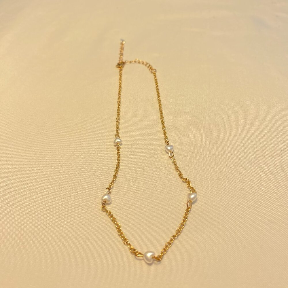 Gold Necklace with Pearl Hearts